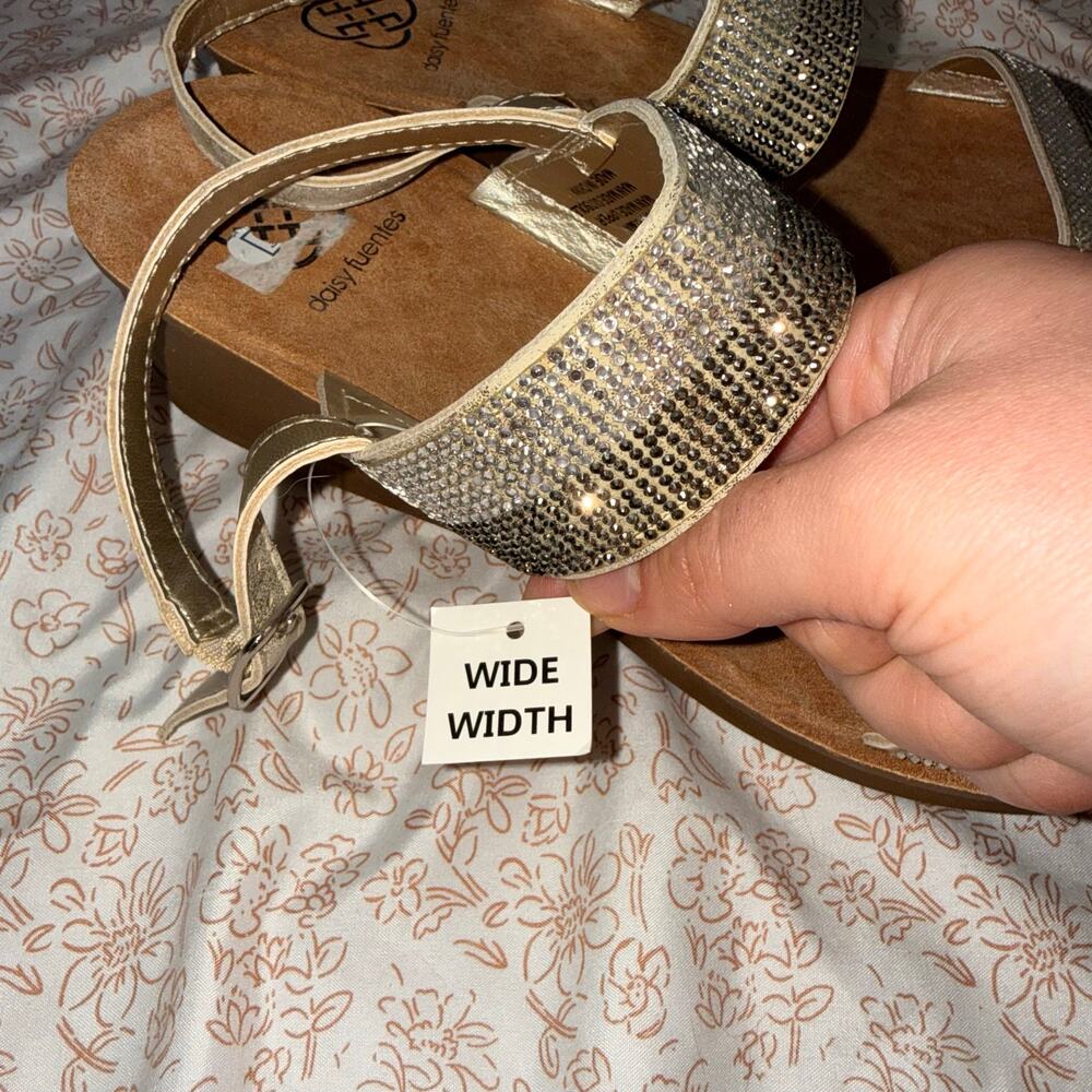 Daisy Fuentes Rhinestone Sandals - Picture 7 of 7